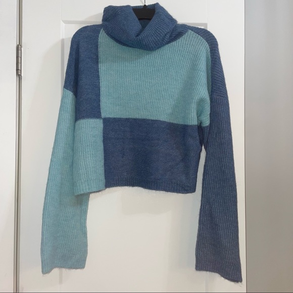Wild Fable Cropped Turtleneck Pullover Sweater Medium Blue Color Block - Picture 4 of 8